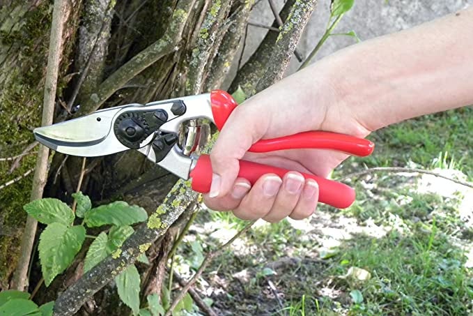 Altuna Pocket Blade Sharpener for Garden Tools with Tungsten Carbide Blade  - Universal Tool Sharpener for Pruning Shears, Hedge Scissors, Clippers
